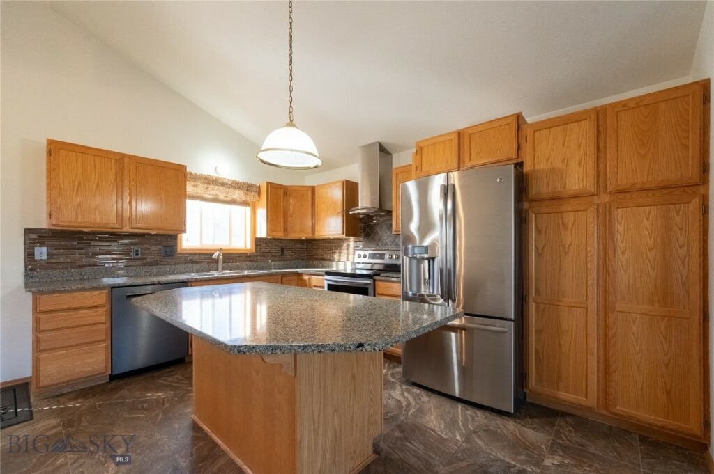 503 Spooner, Belgrade MT 59714