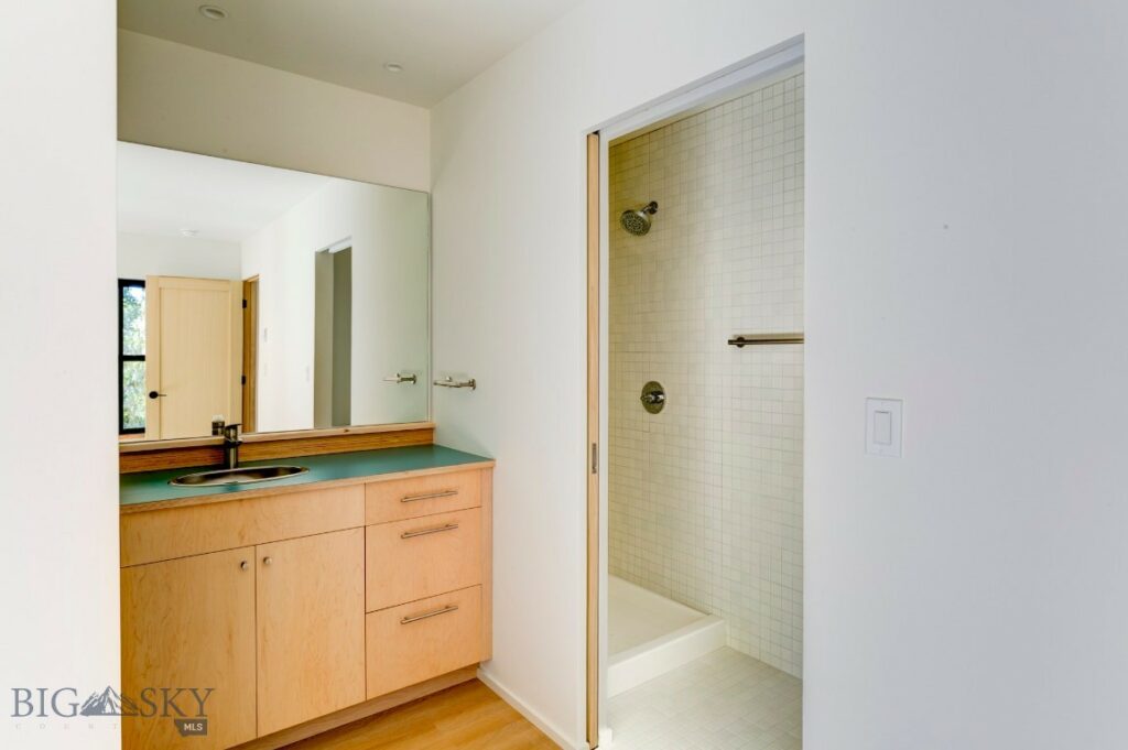 504 S H Street, Livingston MT 59047