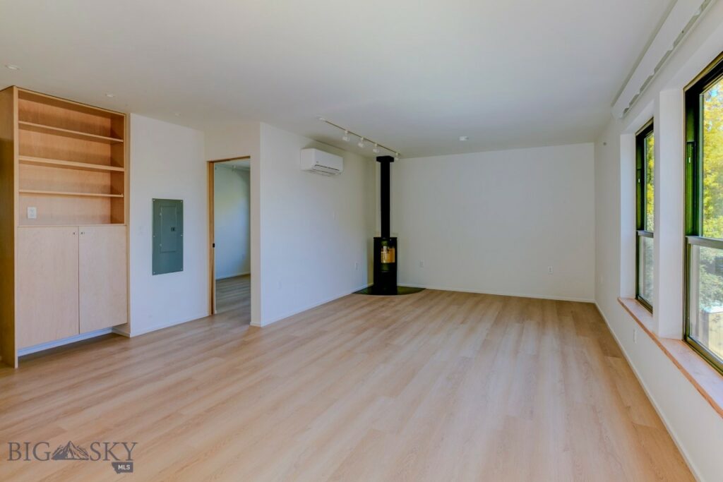 504 S H Street, Livingston MT 59047