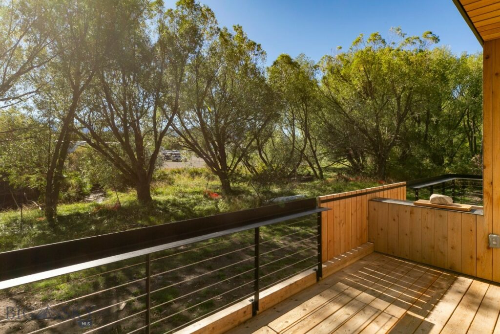 504 S H Street, Livingston MT 59047