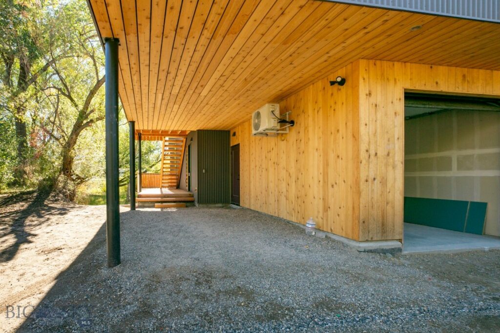 504 S H Street, Livingston MT 59047