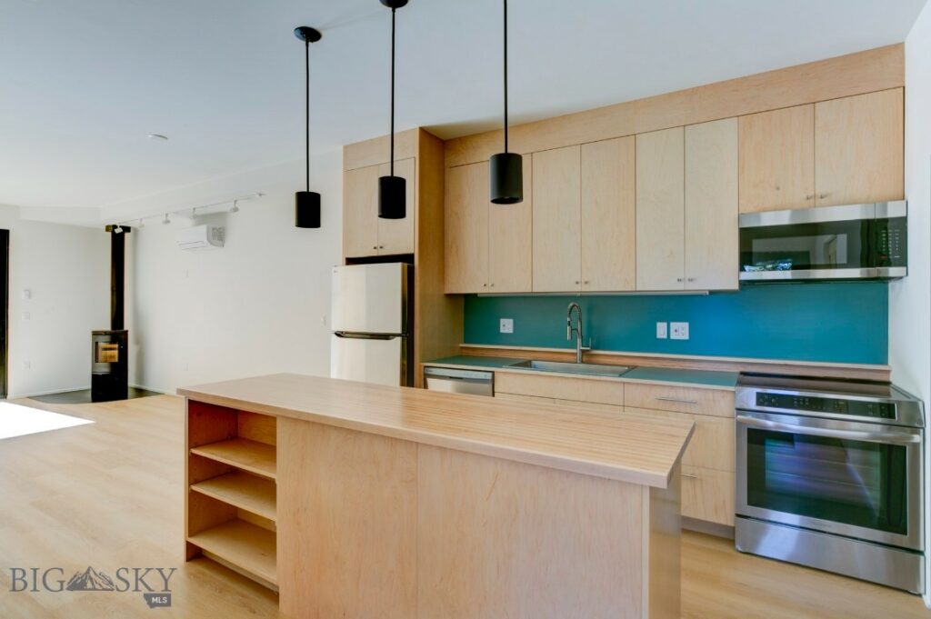 504 S H Street, Livingston MT 59047