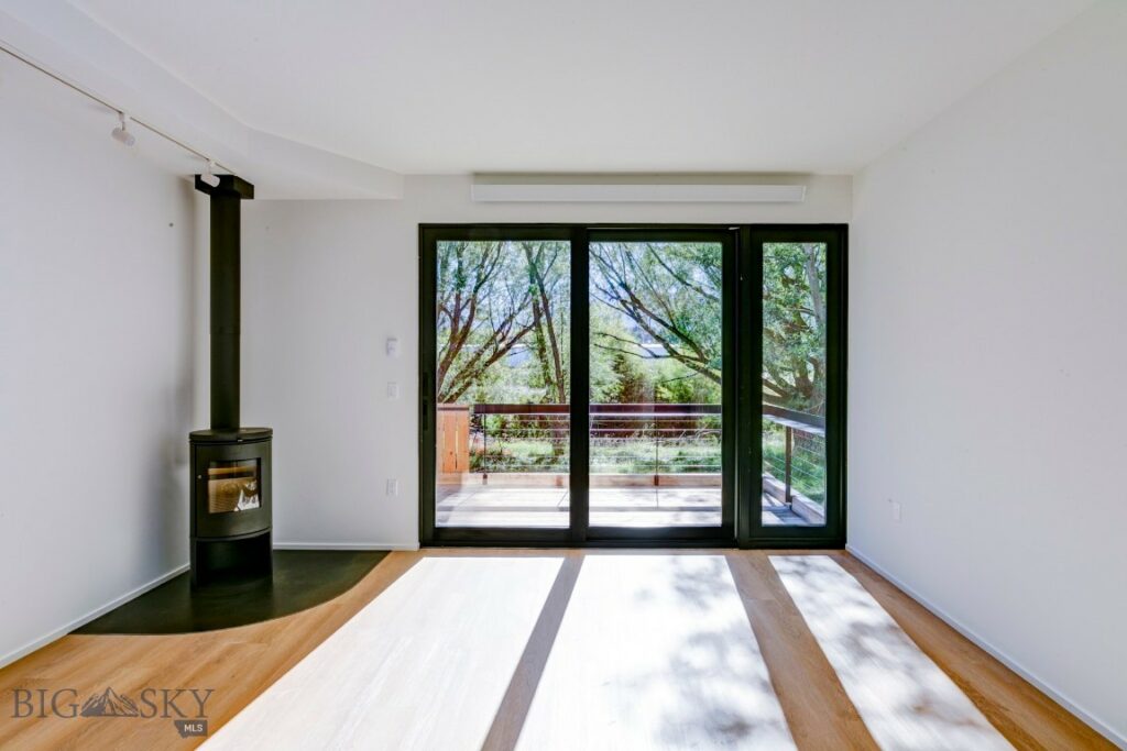 504 S H Street, Livingston MT 59047