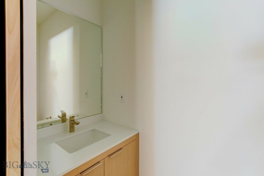 504 S H Street, Livingston MT 59047