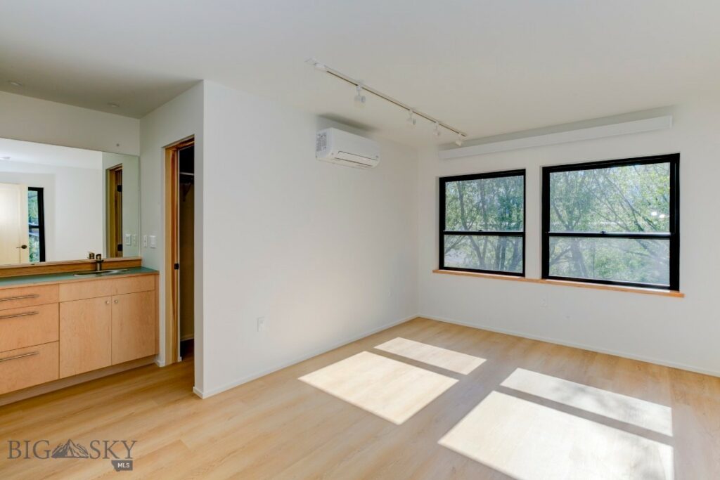 504 S H Street, Livingston MT 59047