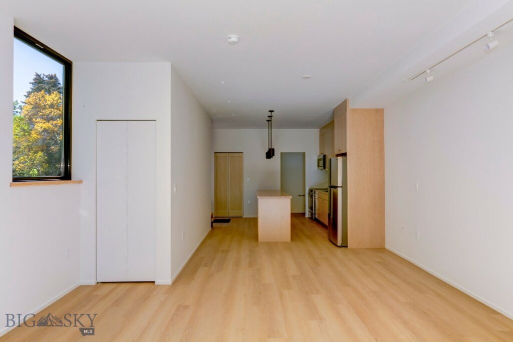 504 S H Street, Livingston MT 59047