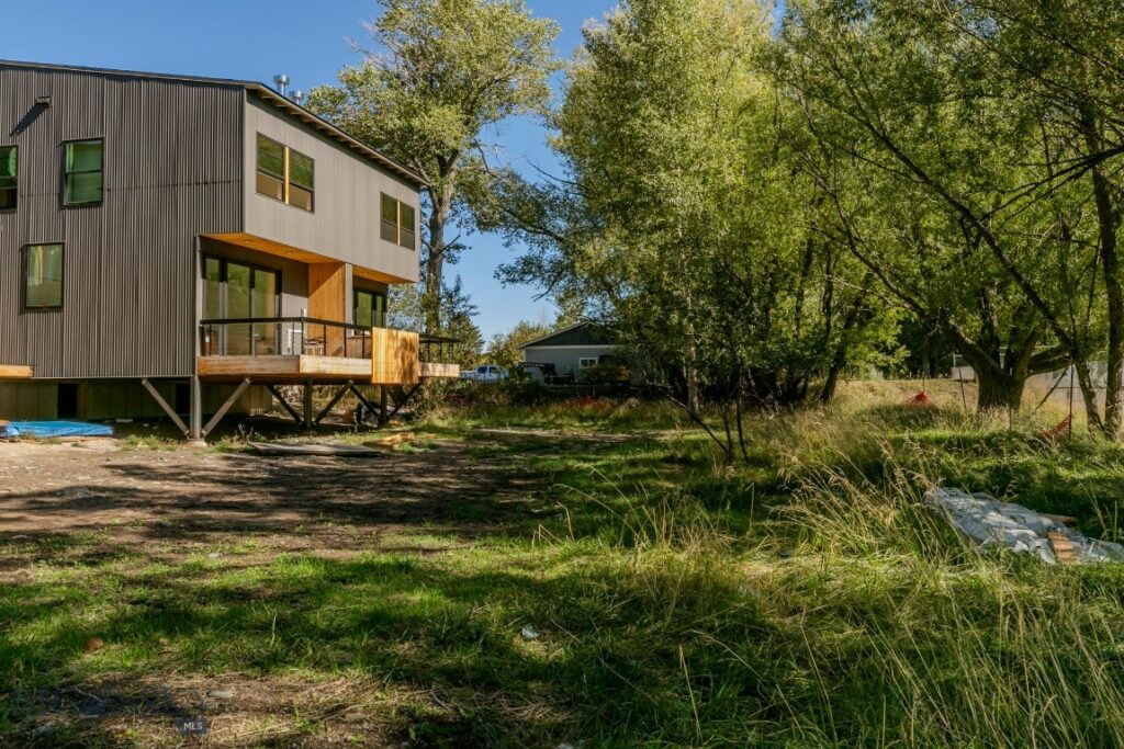 504 S H Street, Livingston MT 59047