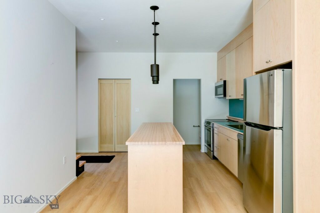 504 S H Street, Livingston MT 59047