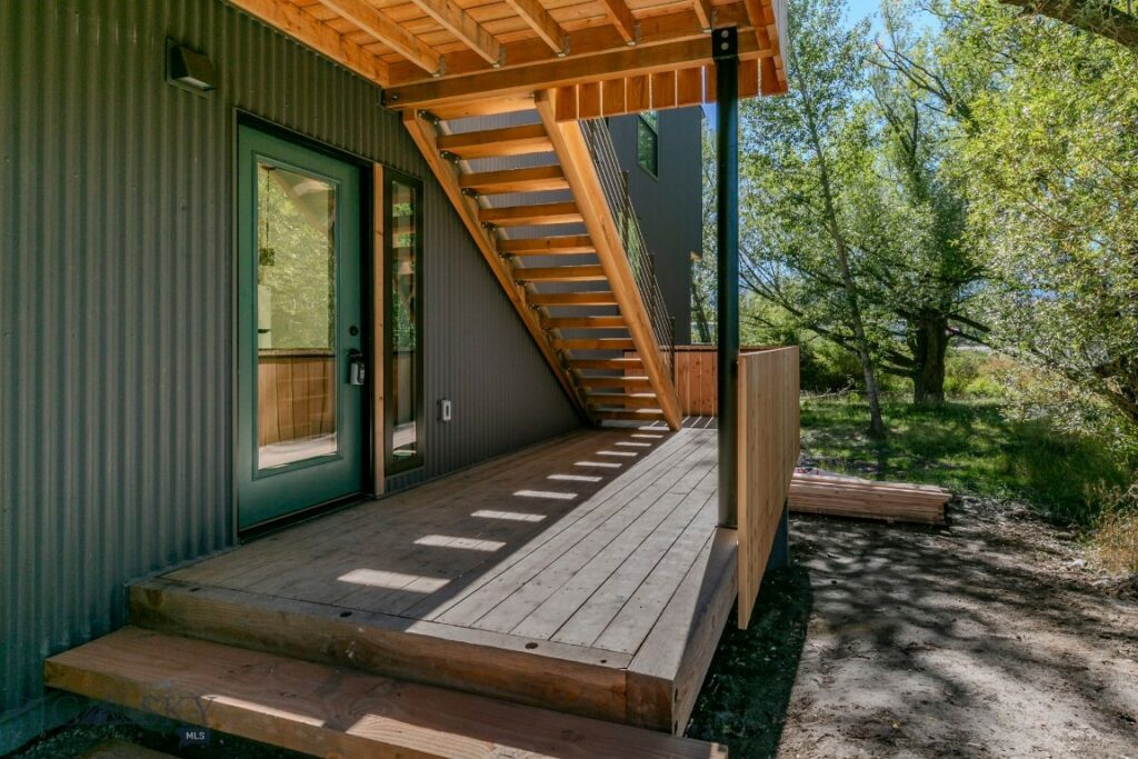 504 S H Street, Livingston MT 59047