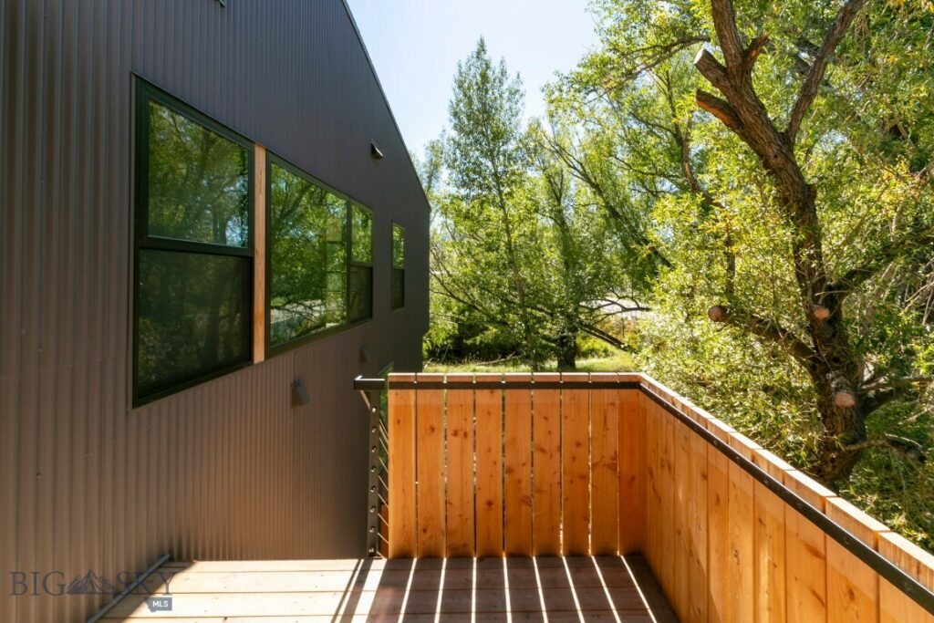 504 S H Street, Livingston MT 59047