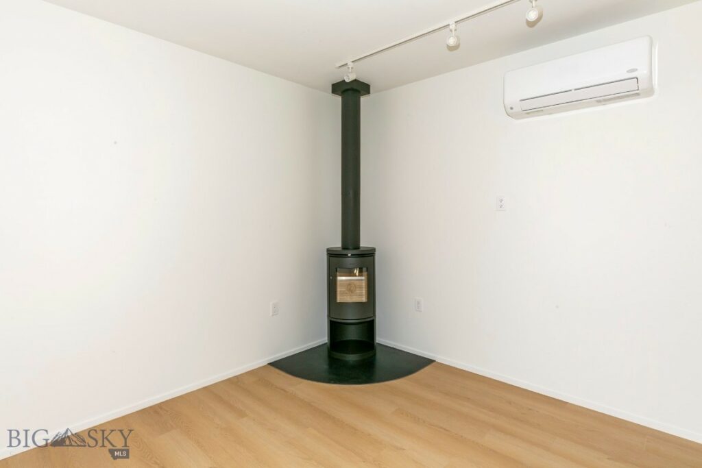 504 S H Street, Livingston MT 59047