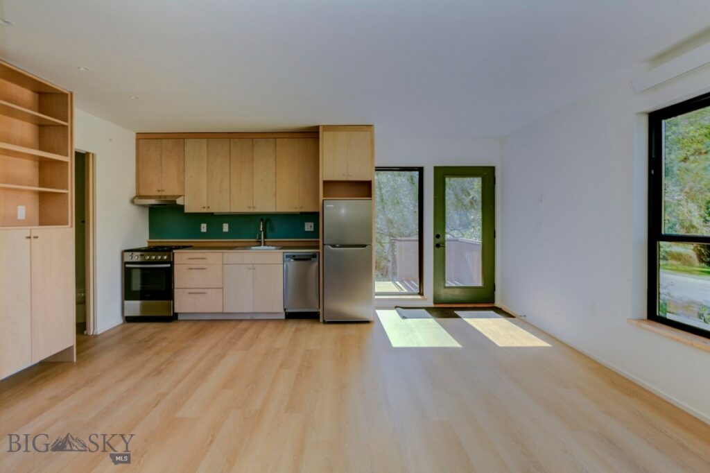 504 S H Street, Livingston MT 59047