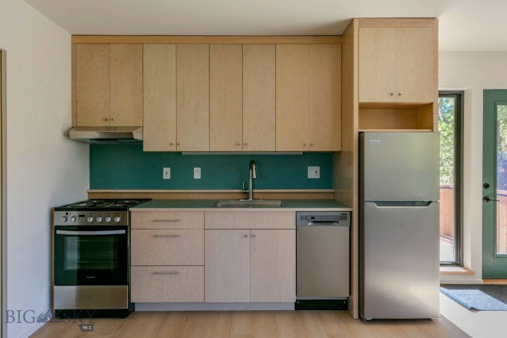 504 S H Street, Livingston MT 59047