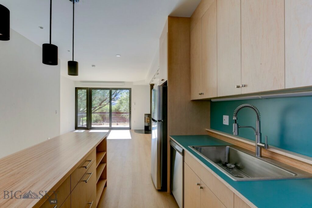 504 S H Street, Livingston MT 59047