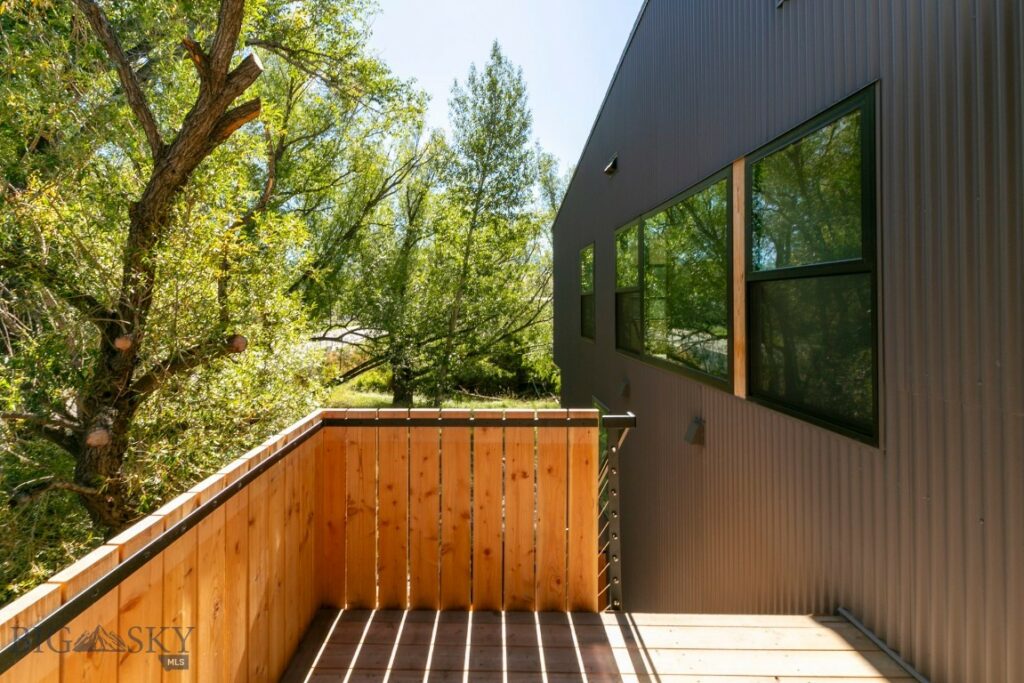 504 S H Street, Livingston MT 59047