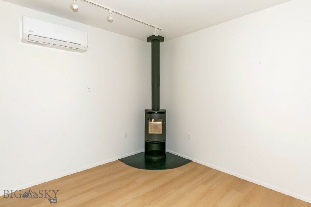 504 S H Street, Livingston MT 59047