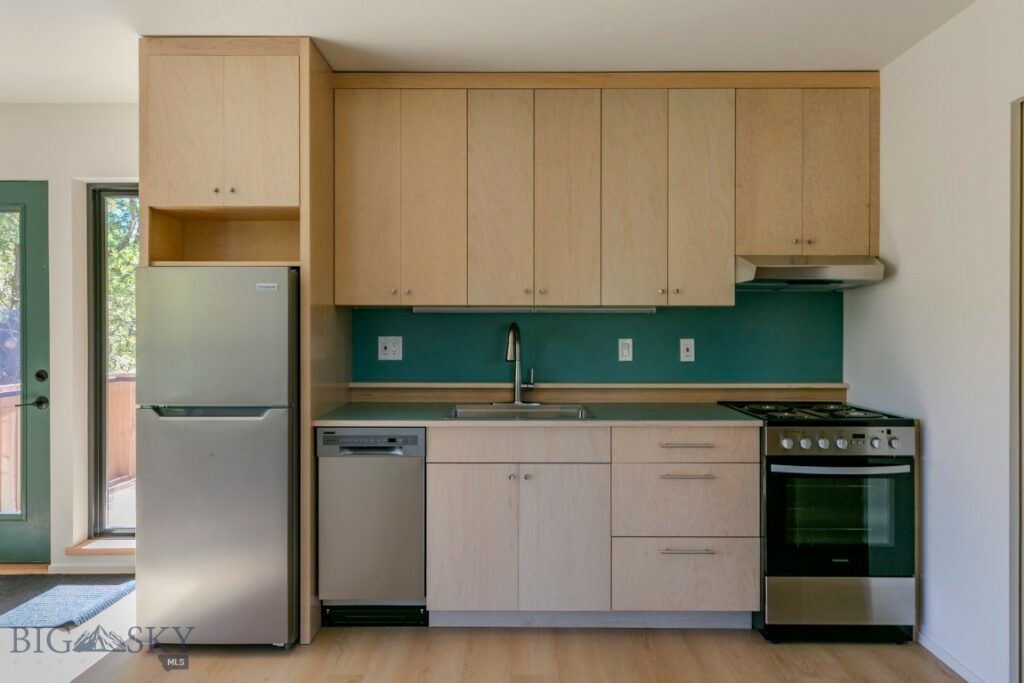 504 S H Street, Livingston MT 59047