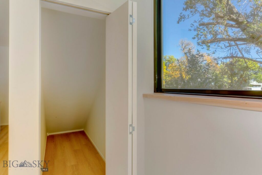 504 S H Street, Livingston MT 59047