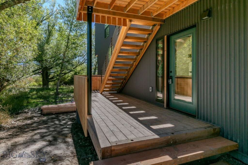 504 S H Street, Livingston MT 59047