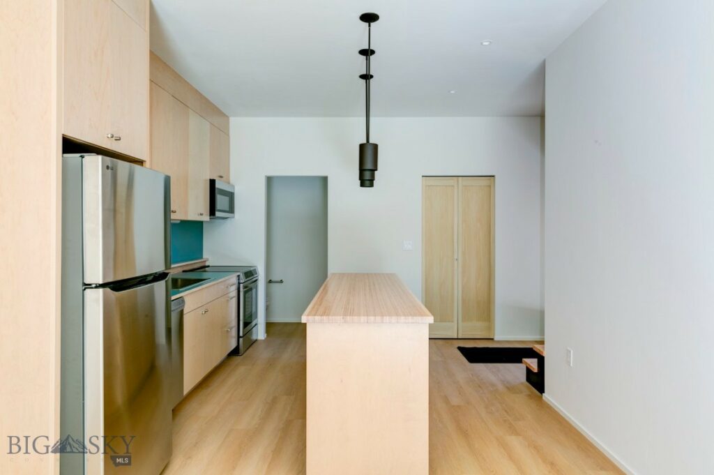 504 S H Street, Livingston MT 59047