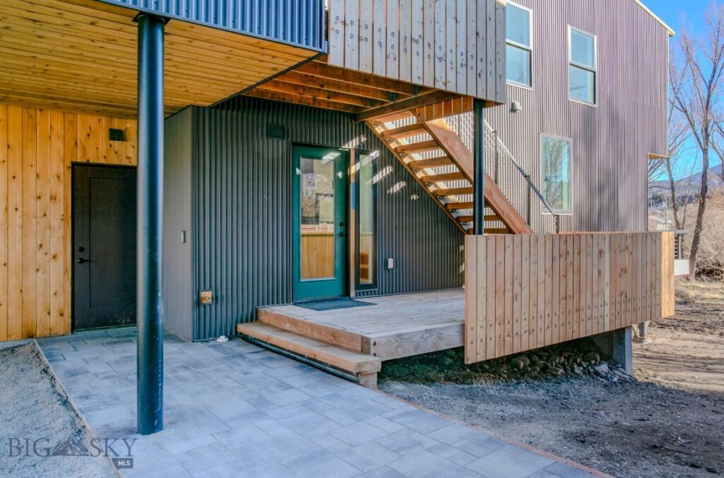 504 S H Street, Livingston MT 59047