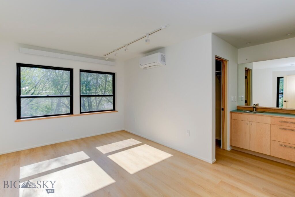 504 S H Street, Livingston MT 59047