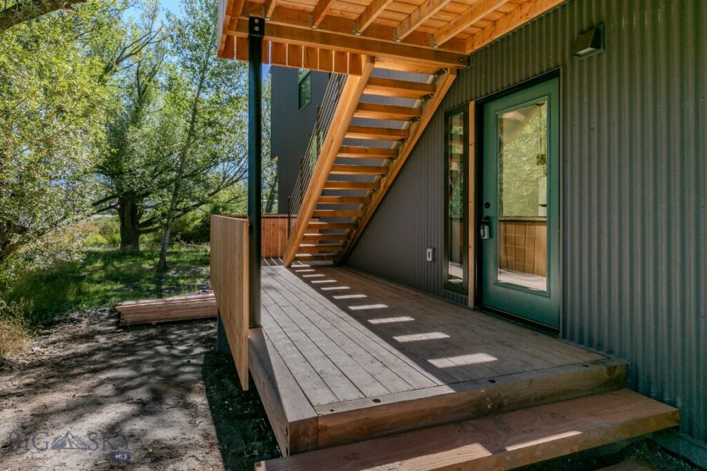 504 S H Street, Livingston MT 59047