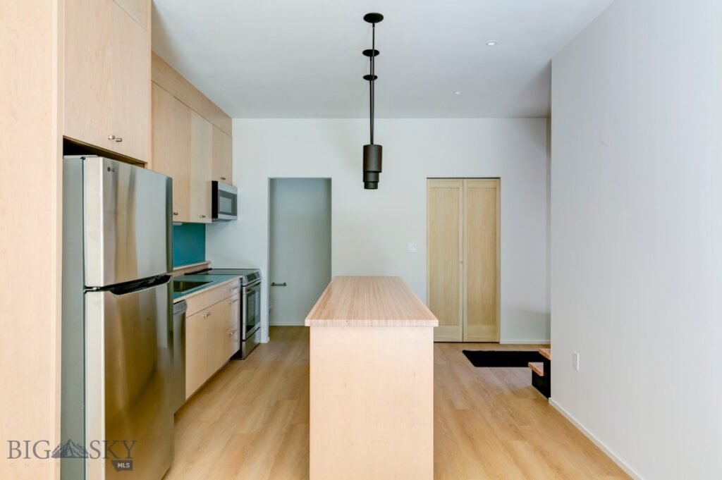 504 S H Street, Livingston MT 59047