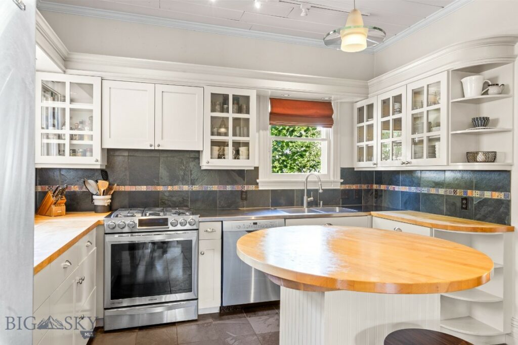 507 S 8th Avenue, Bozeman MT 59715