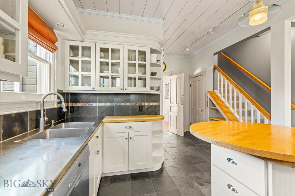 507 S 8th Avenue, Bozeman MT 59715