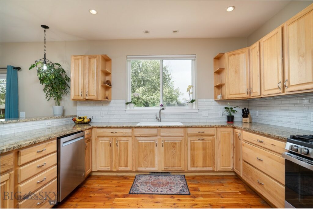 508 Coral Drive, Belgrade MT 59714