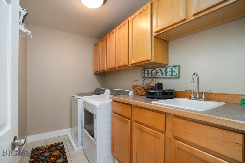 508 Coral Drive, Belgrade MT 59714