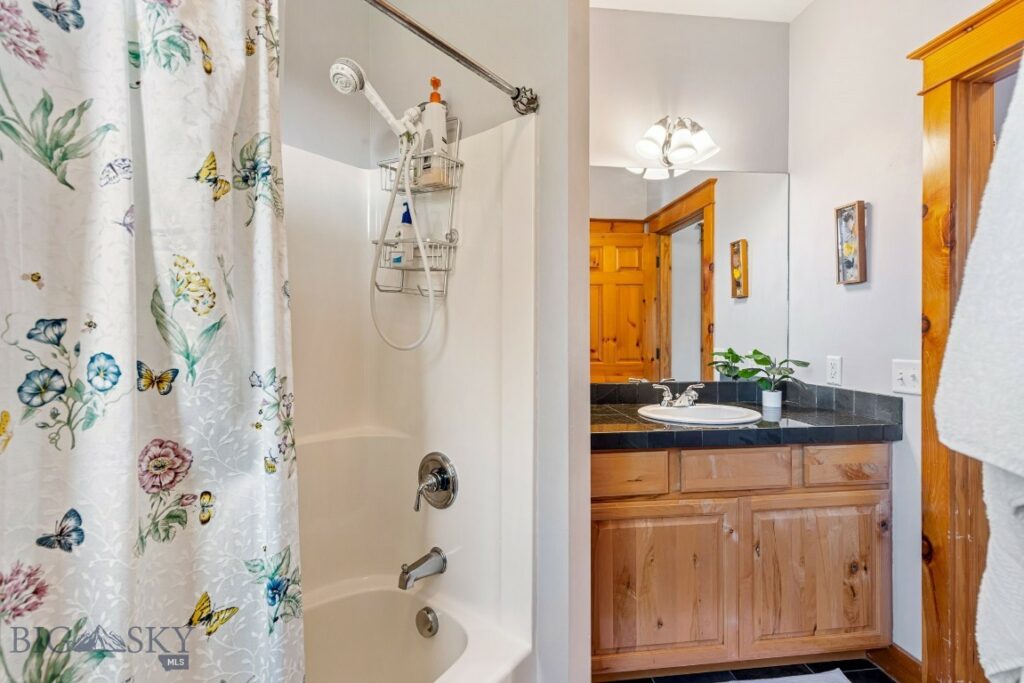 51 Stag Street, Belgrade MT 59714