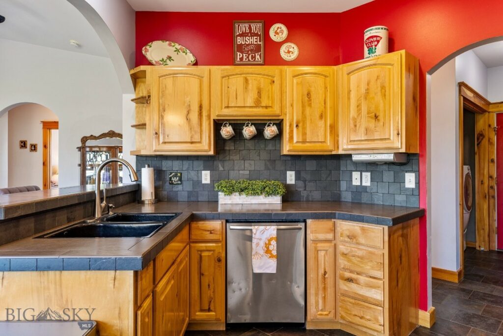 51 Stag Street, Belgrade MT 59714