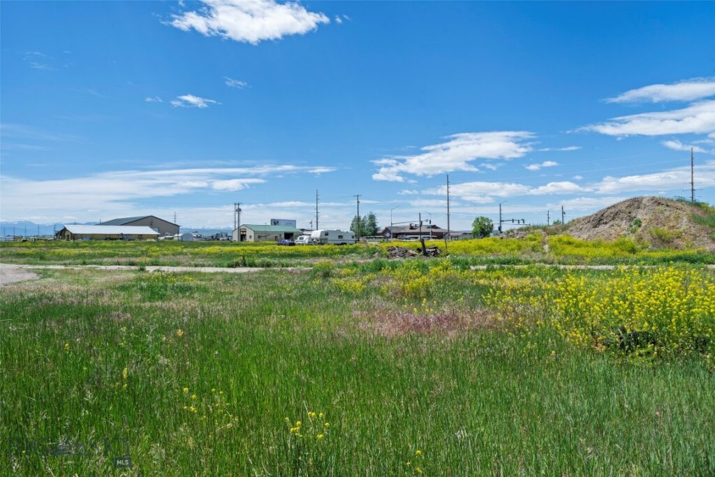 5102 Jackrabbit & 15 E Cameron Bridge, Belgrade MT 59714