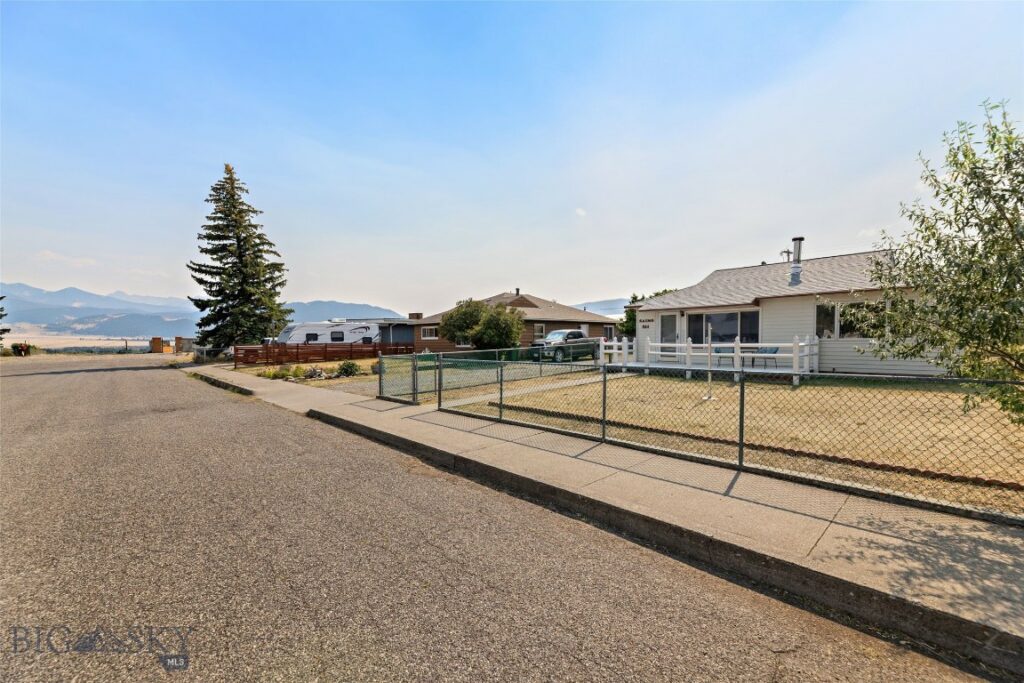511 N 11th Street, Livingston MT 59047