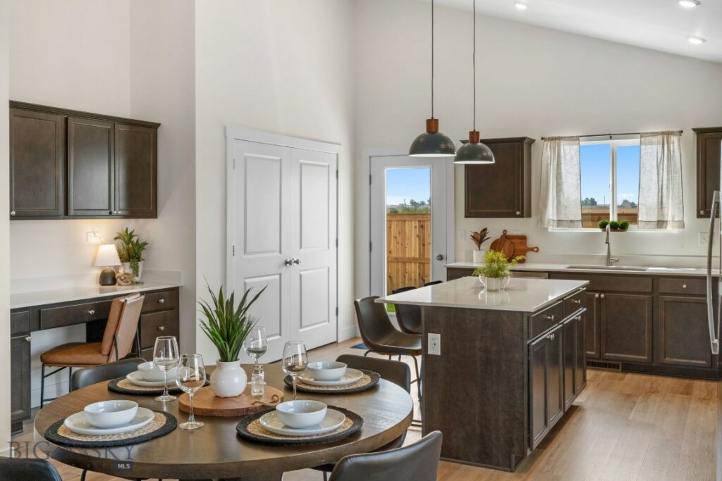 511 Reflector Road, Belgrade MT 59714