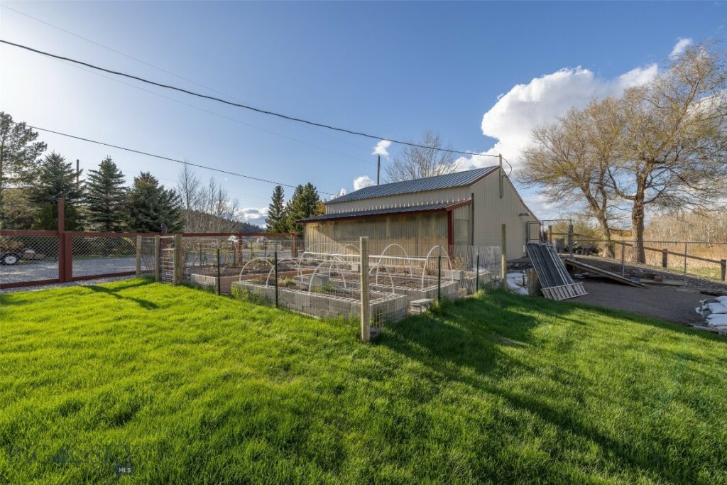 5116 US Highway 89 South S, Livingston MT 59047