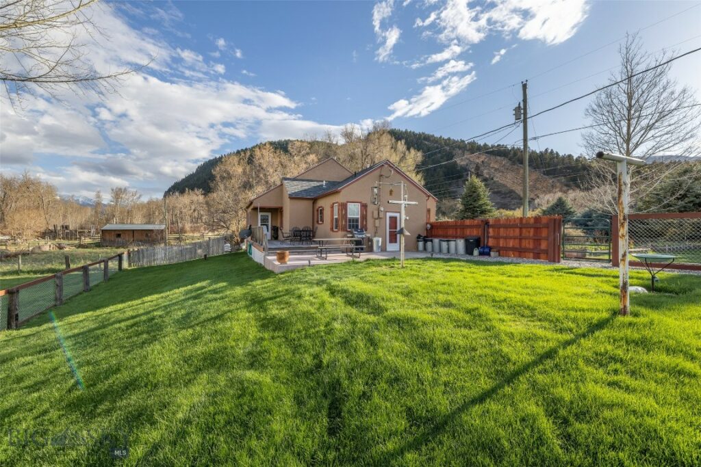 5116 US Highway 89 South S, Livingston MT 59047