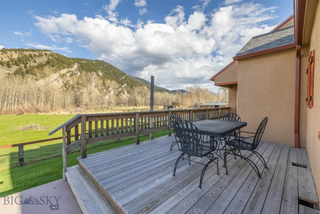 5116 US Highway 89 South S, Livingston MT 59047