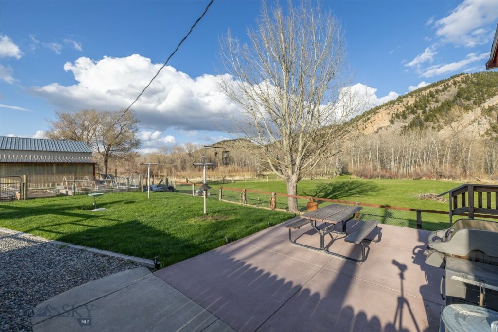 5116 US Highway 89 South S, Livingston MT 59047