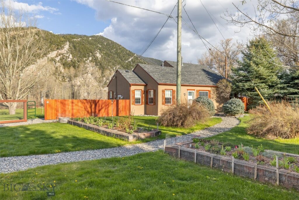5116 US Highway 89 South S, Livingston MT 59047