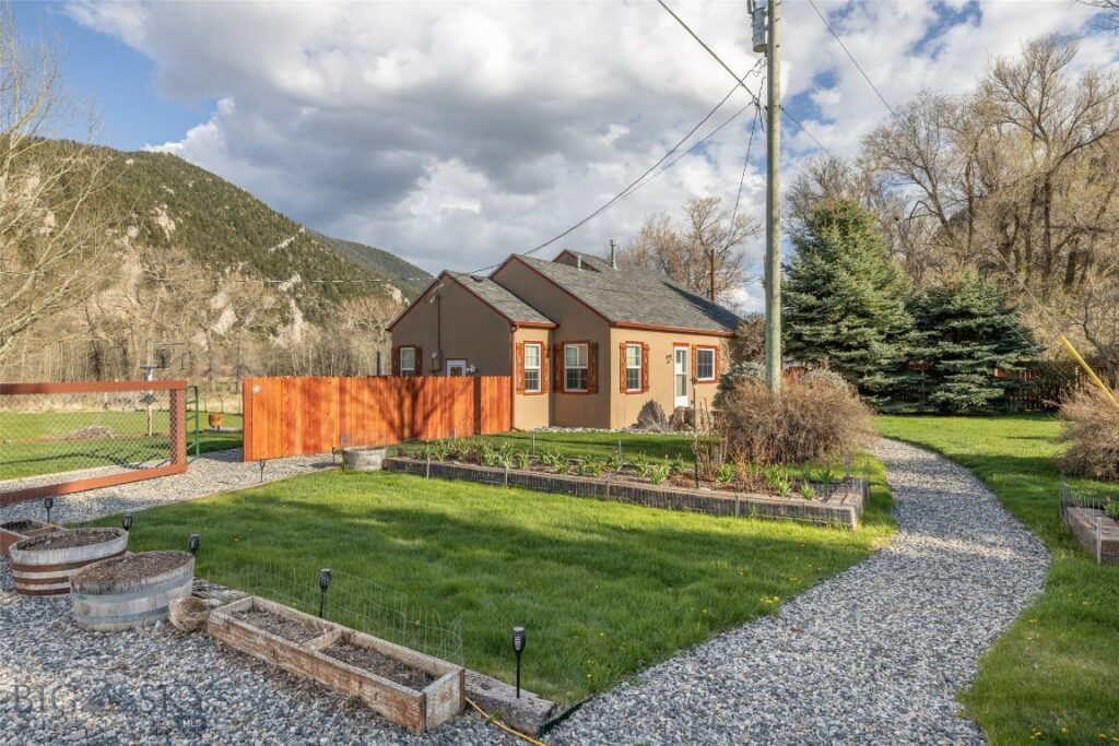 5116 US Highway 89 South S, Livingston MT 59047