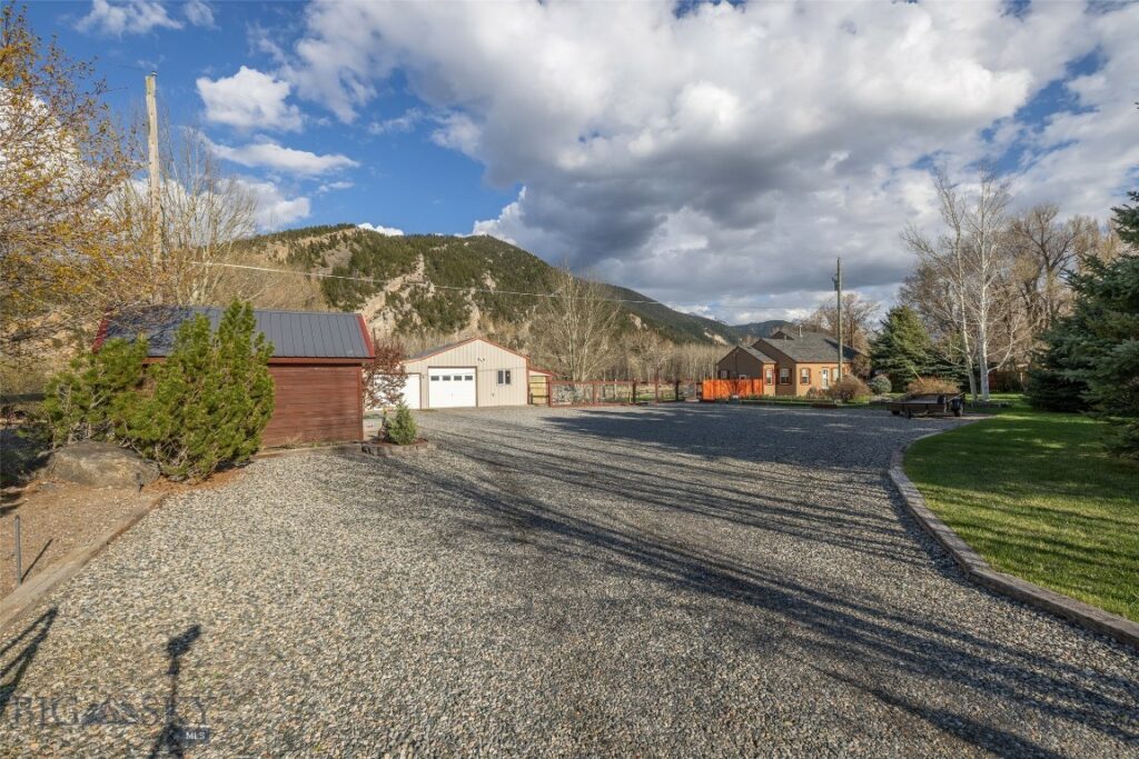 5116 US Highway 89 South S, Livingston MT 59047