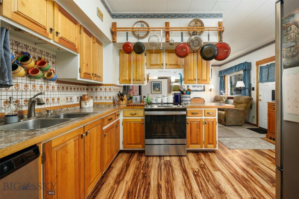 5116 US Highway 89 South S, Livingston MT 59047