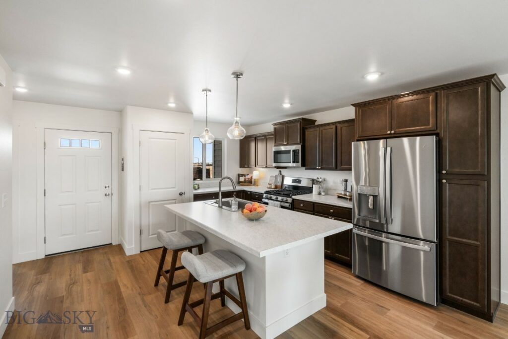 515 Reflector Rd, Belgrade MT 59714