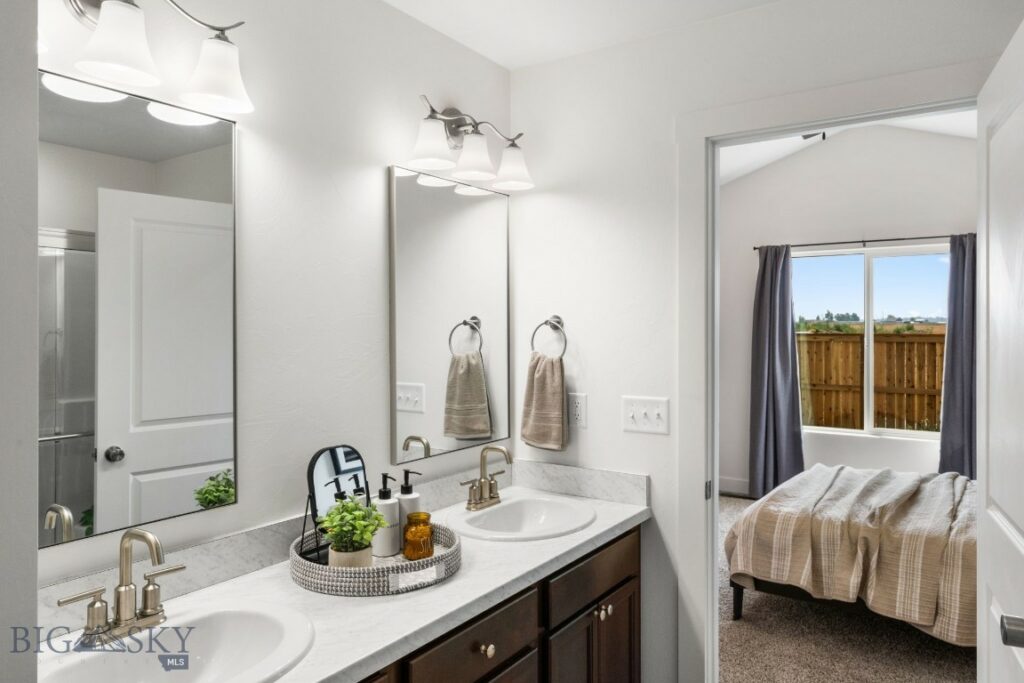 515 Reflector Rd, Belgrade MT 59714