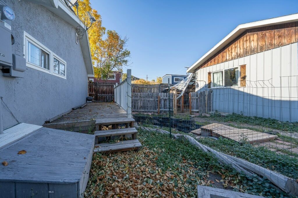 516 N L Street, Livingston MT 59047