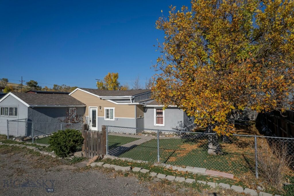 516 N L Street, Livingston MT 59047