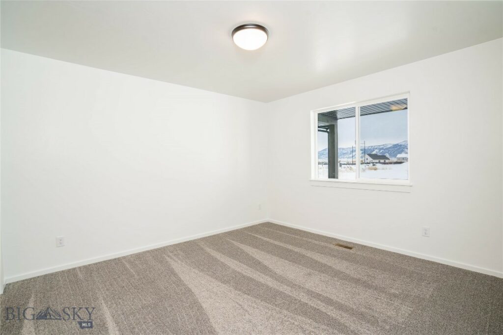 516 Spaniel, Belgrade MT 59714